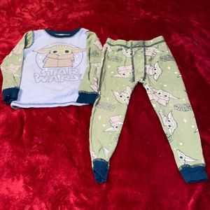 Boys Pajama sets (2t/3t) 2 pair
